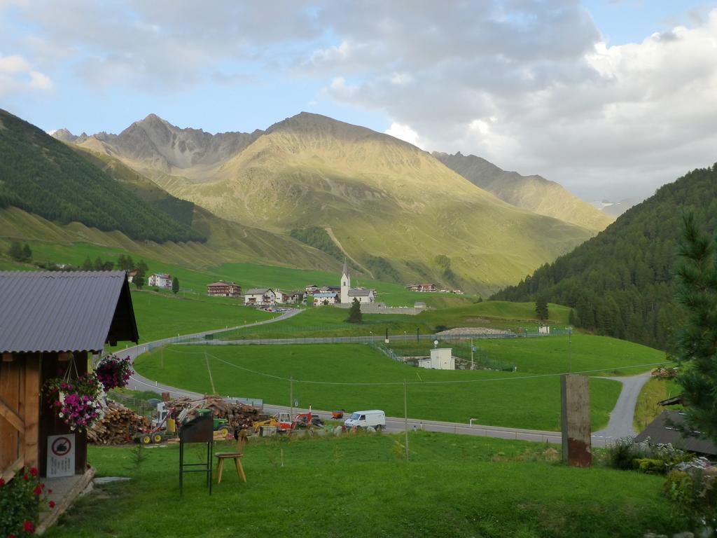 Haus Fliri Hotel Curon Venosta Kültér fotó